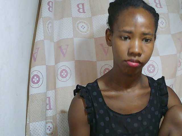 Sexy-Sarah live cam on BongaCams