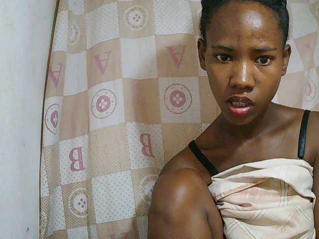 Sexy-Sarah live cam on BongaCams