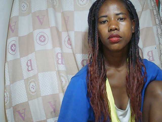 Sexy-Sarah live cam on BongaCams