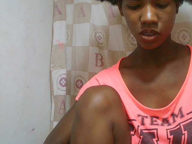 Sexy-Sarah live cam on BongaCams