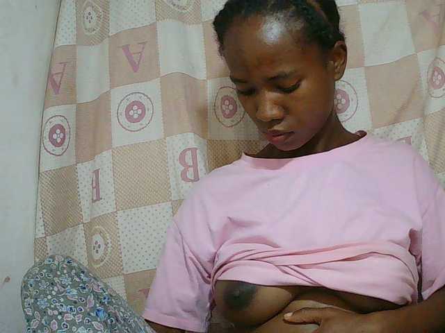 Sexy-Sarah live cam on BongaCams