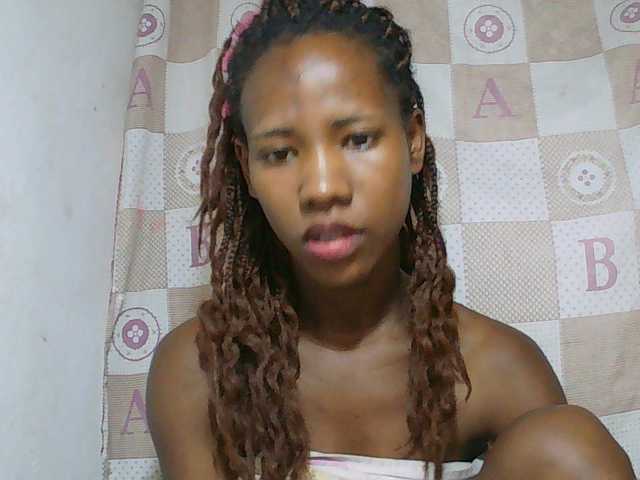 Sexy-Sarah live cam on BongaCams