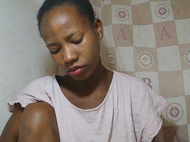 Sexy-Sarah live cam on BongaCams