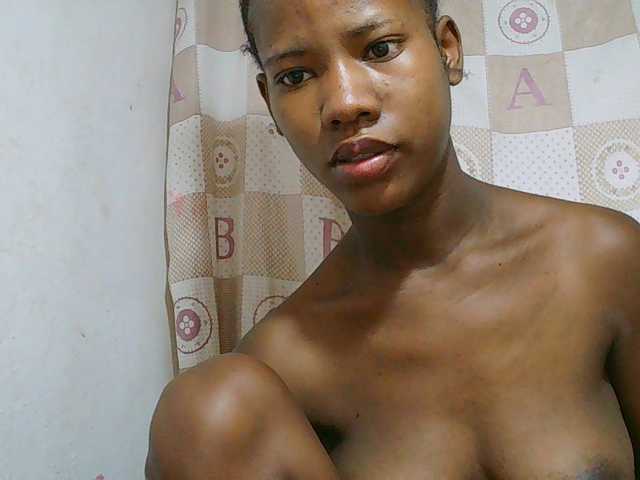 Sexy-Sarah live cam on BongaCams
