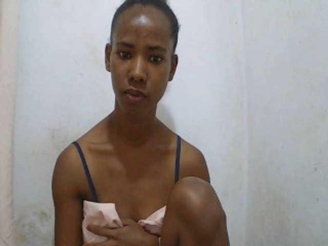 Sexy-Sarah live cam on BongaCams
