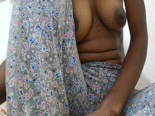 Sexy-Sarah live cam on BongaCams