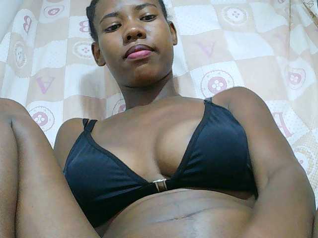 Sexy-Sarah live cam on BongaCams