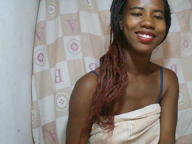 Sexy-Sarah live cam on BongaCams