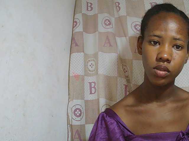 Sexy-Sarah live cam on BongaCams