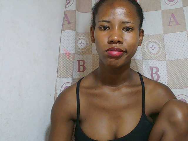 Sexy-Sarah live cam on BongaCams