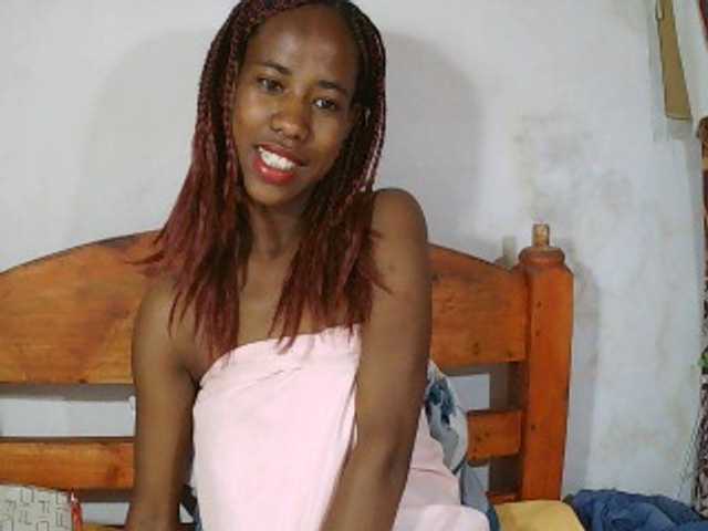 Sexy-Sarah live cam on BongaCams