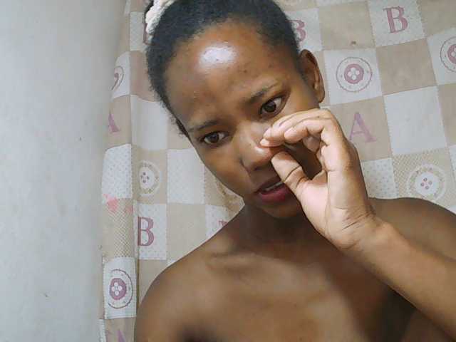 Sexy-Sarah live cam on BongaCams
