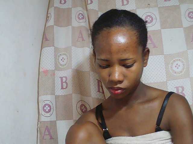 Sexy-Sarah live cam on BongaCams