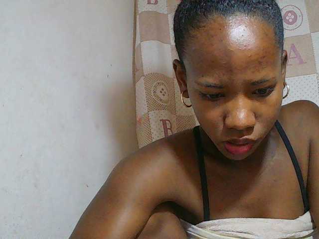 Sexy-Sarah live cam on BongaCams