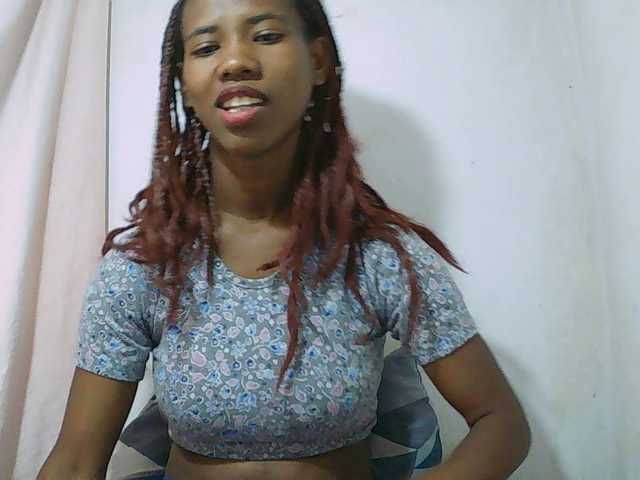 Sexy-Sarah live cam on BongaCams