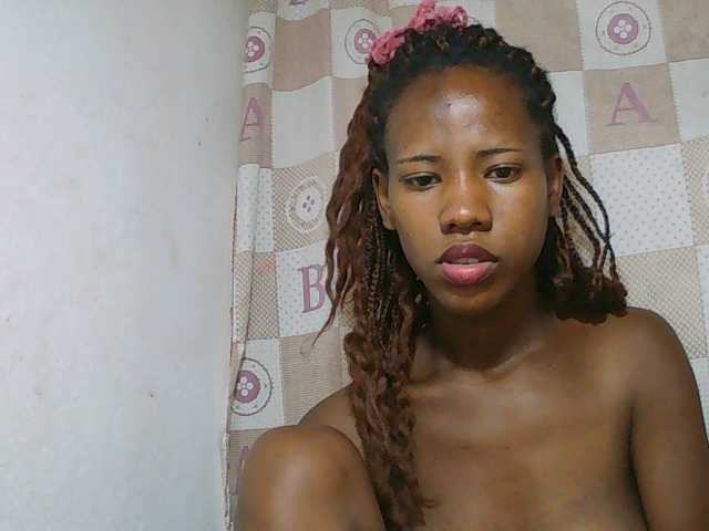Sexy-Sarah live cam on BongaCams