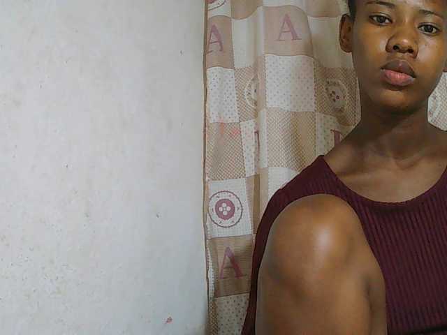 Sexy-Sarah live cam on BongaCams