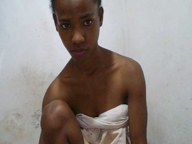 Sexy-Sarah live cam on BongaCams