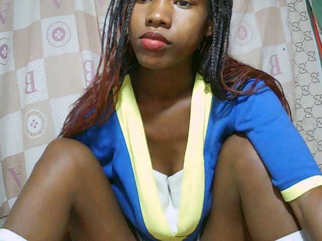 Sexy-Sarah live cam on BongaCams