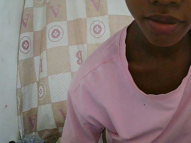 Sexy-Sarah live cam on BongaCams