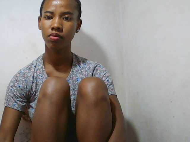 Sexy-Sarah live cam on BongaCams