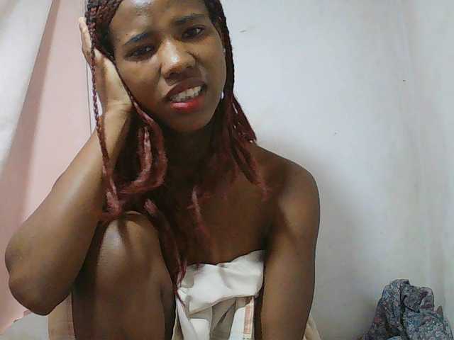 Sexy-Sarah live cam on BongaCams