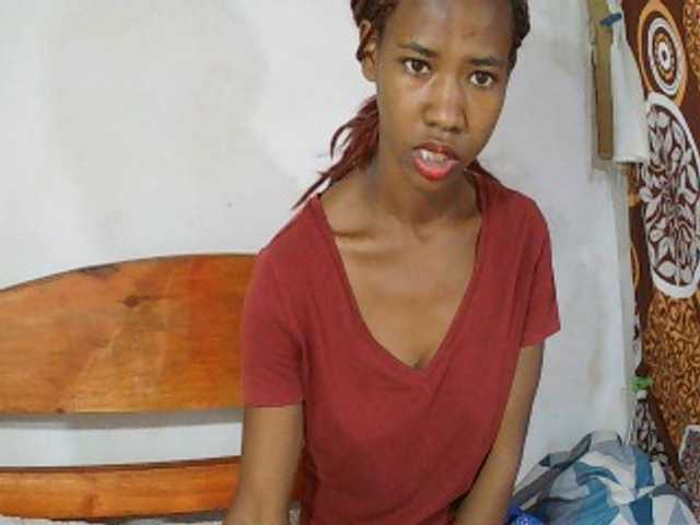 Sexy-Sarah live cam on BongaCams