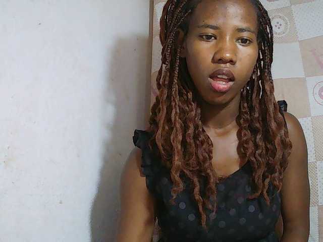 Sexy-Sarah live cam on BongaCams