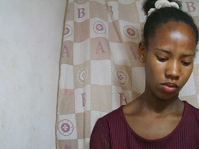 Sexy-Sarah live cam on BongaCams