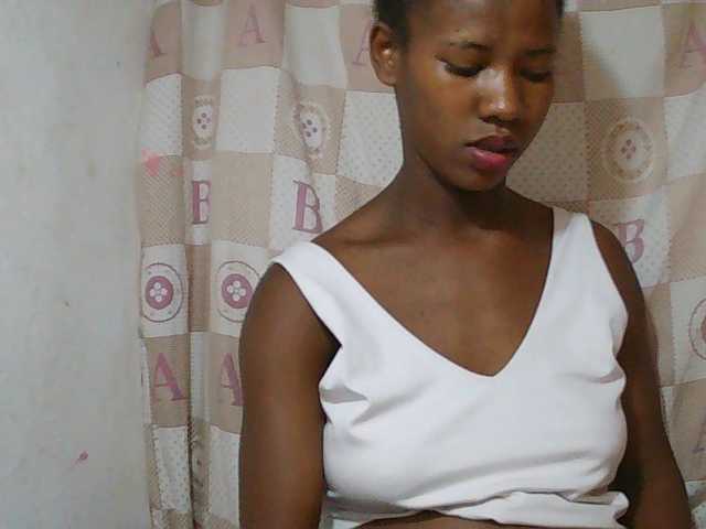 Sexy-Sarah live cam on BongaCams