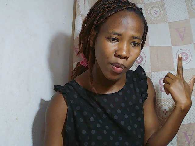 Sexy-Sarah live cam on BongaCams