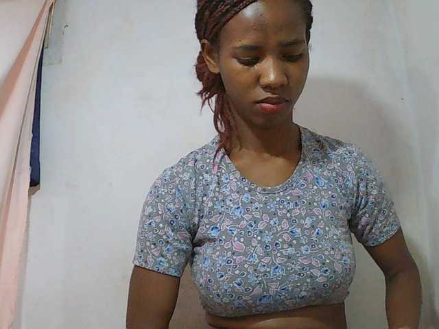 Sexy-Sarah live cam on BongaCams