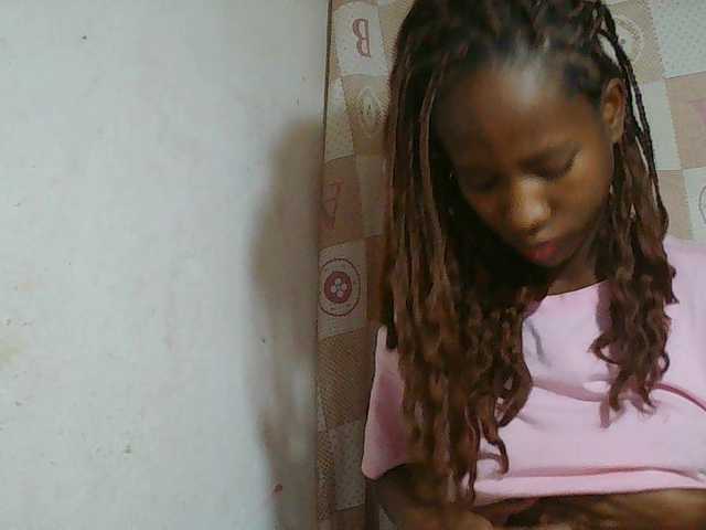 Sexy-Sarah live cam on BongaCams