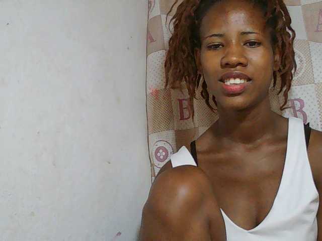 Sexy-Sarah live cam on BongaCams