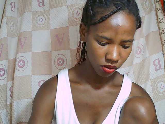 Sexy-Sarah live cam on BongaCams