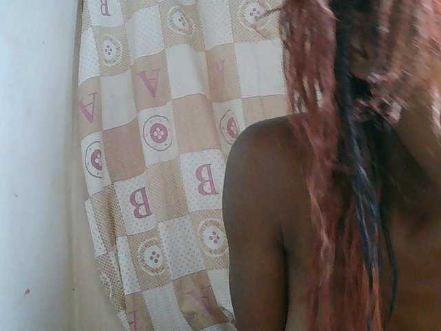 Sexy-Sarah live cam on BongaCams