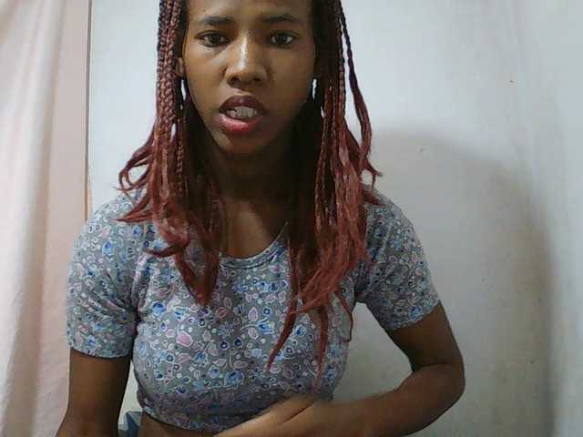 Sexy-Sarah live cam on BongaCams