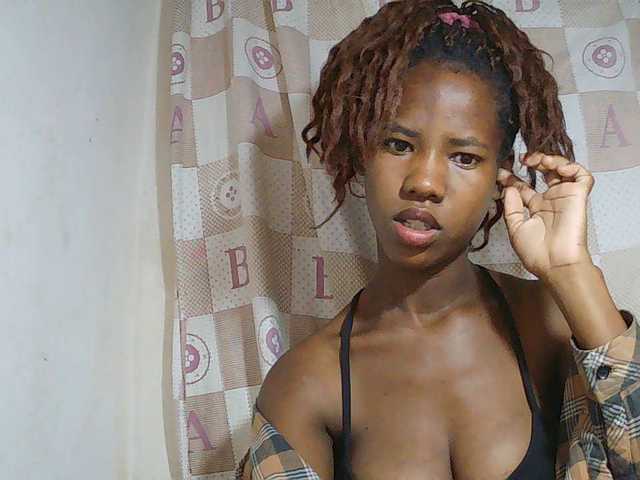 Sexy-Sarah