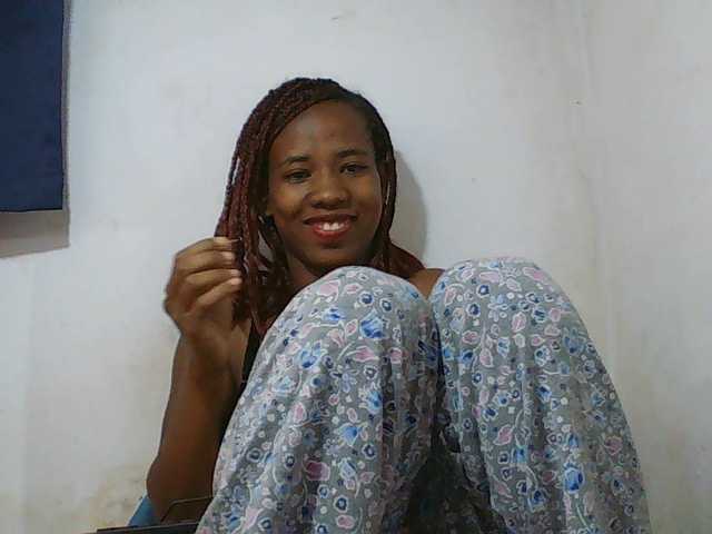Sexy-Sarah live cam on BongaCams