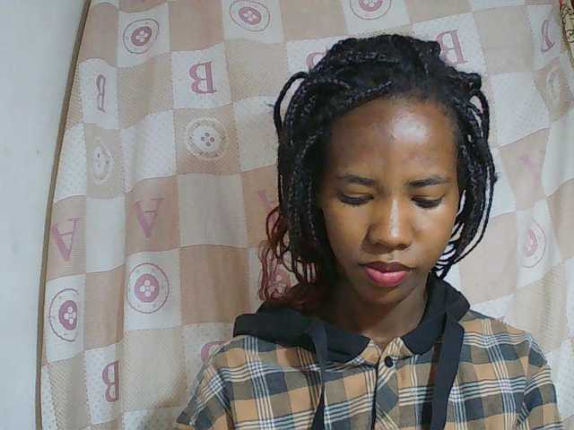 Sexy-Sarah live cam on BongaCams