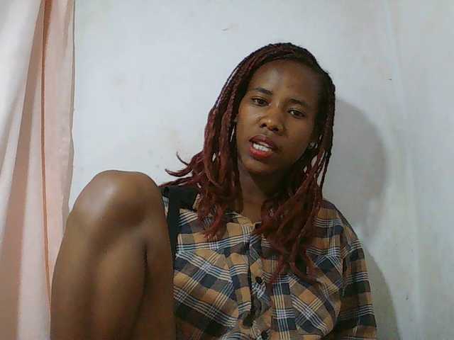 Sexy-Sarah live cam on BongaCams
