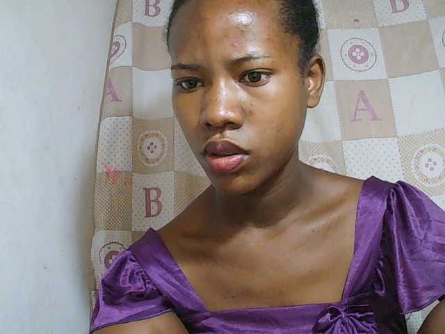 Sexy-Sarah live cam on BongaCams