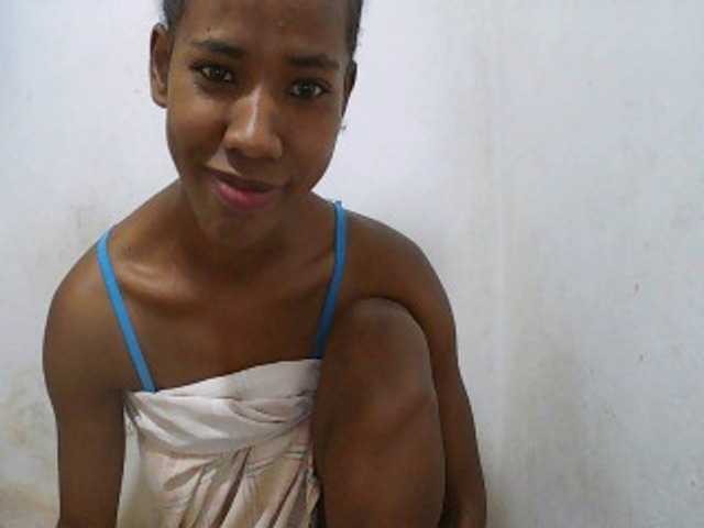 Sexy-Sarah live cam on BongaCams