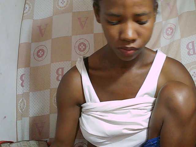 Sexy-Sarah live cam on BongaCams