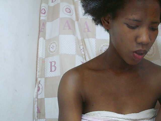 Sexy-Sarah live cam on BongaCams