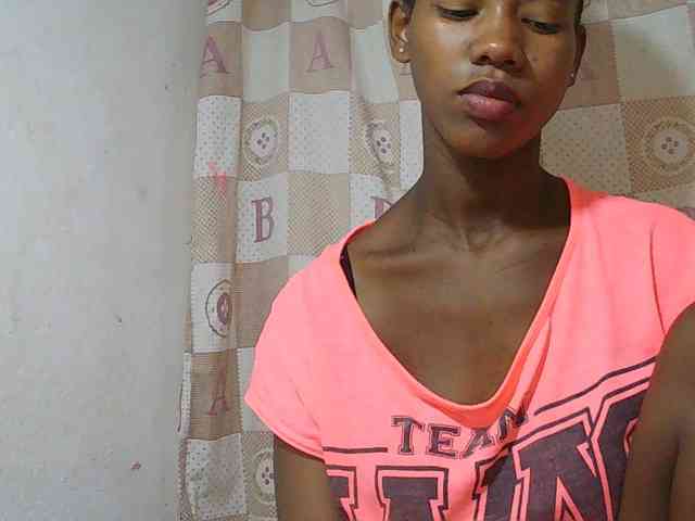 Sexy-Sarah webcam