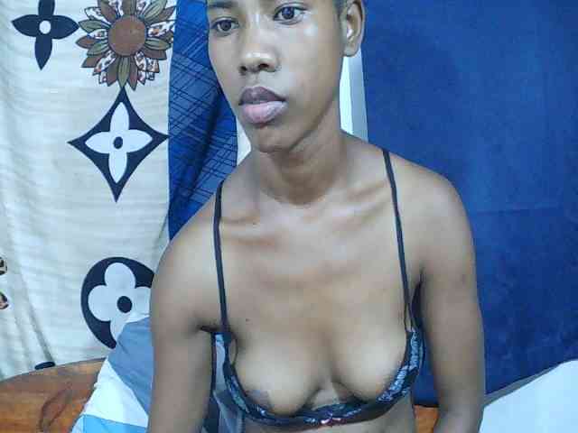 Sexy-Sarah webcam