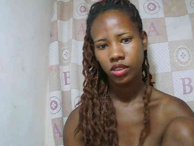 Sexy-Sarah webcam