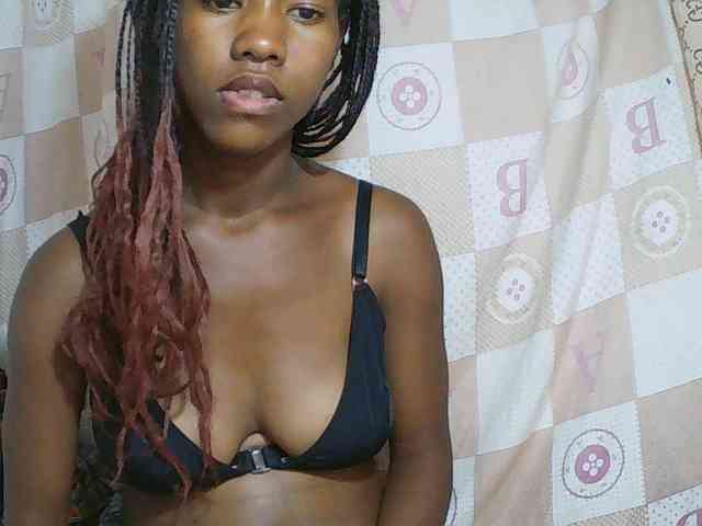 Sexy-Sarah webcam