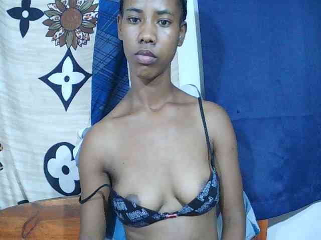 Sexy-Sarah webcam